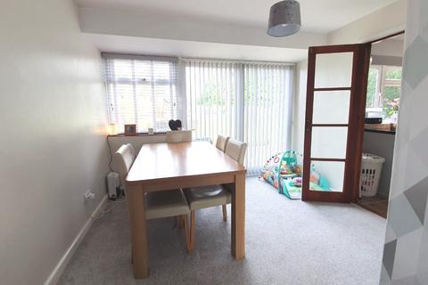 28 Bourne Crescent, Northampton, NN5 7JD