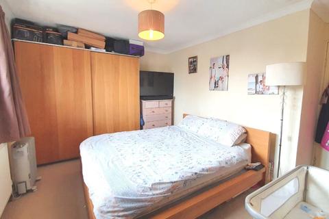 28 Bourne Crescent, Northampton, NN5 7JD