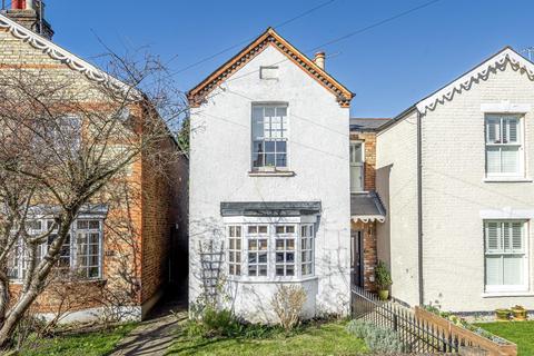119 Acre Road, Kingston Upon Thames, KT2 6EZ