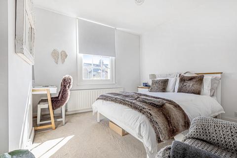 119 Acre Road, Kingston Upon Thames, KT2 6EZ