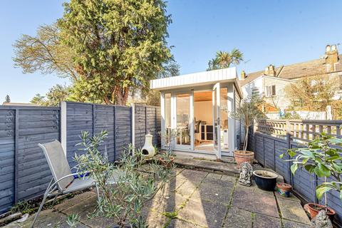 119 Acre Road, Kingston Upon Thames, KT2 6EZ