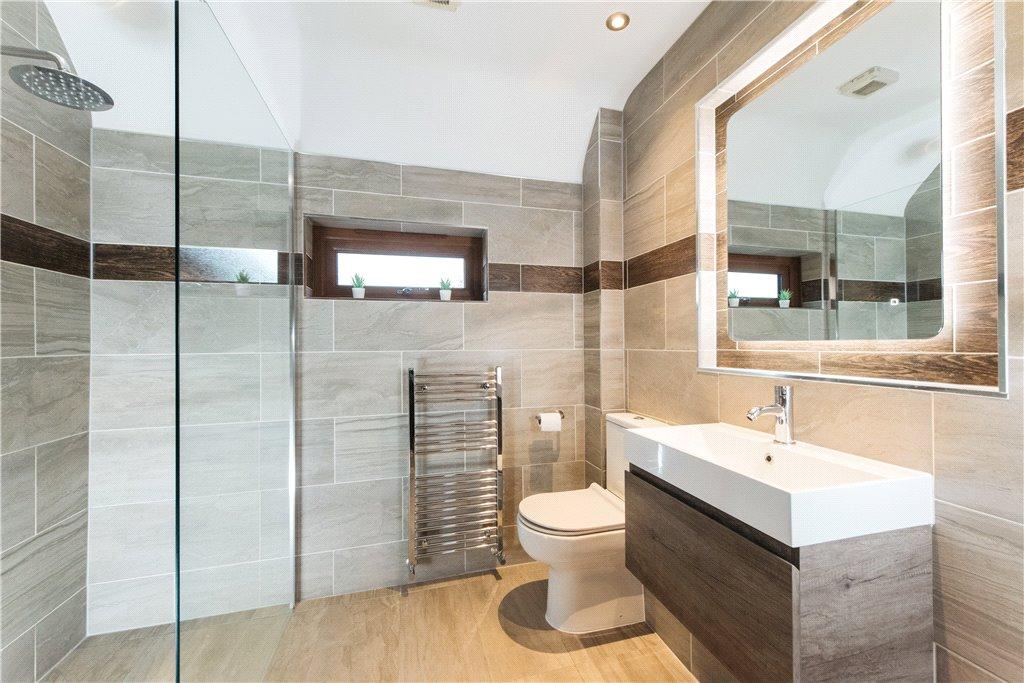 Family Shower Room