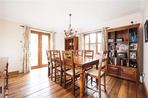 10 Elmfield Close, Potterspury, Towcester, NN12 7PE