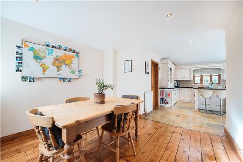 10 Elmfield Close, Potterspury, Towcester, NN12 7PE