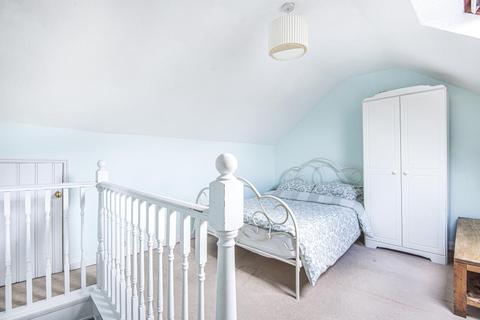 Fairview Rickford, Worplesdon, Guildford, GU3 3PJ