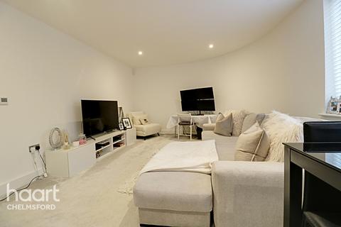 37 Hardy Close, Chelmsford, CM1 1AE