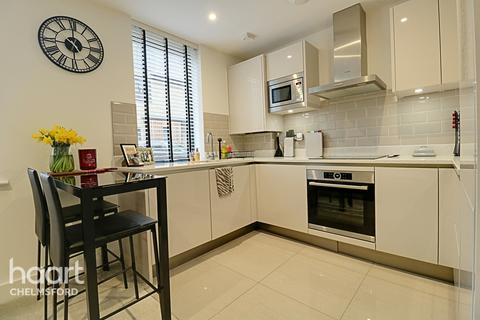 37 Hardy Close, Chelmsford, CM1 1AE