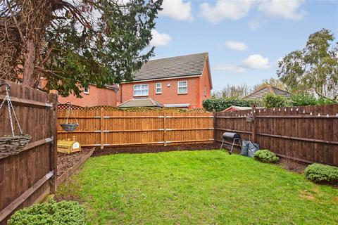 27 Bishops Close, Basildon, SS13 1EJ