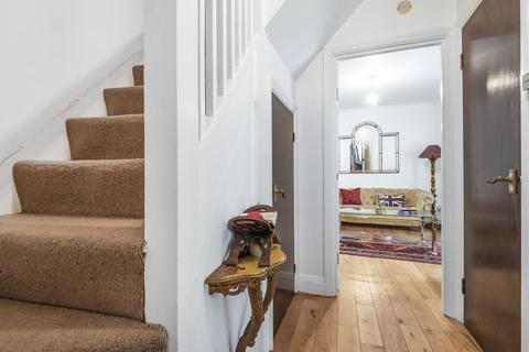 Flat 4, 22 Princes Square, London, W2 4NP