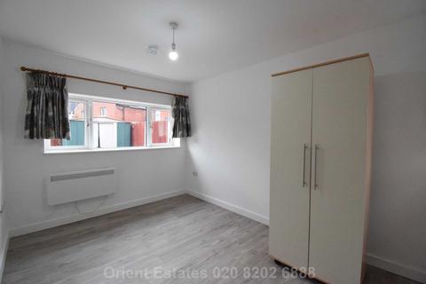 1 bedroom flat to rent, Wilberforce Road, West Hendon