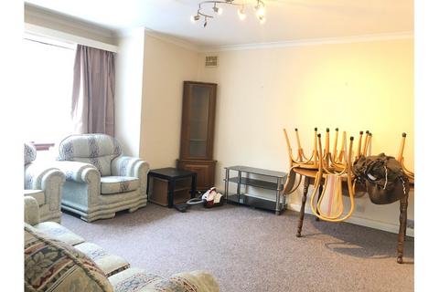 1 bedroom flat to rent, Steele Road, Bedford Park W4