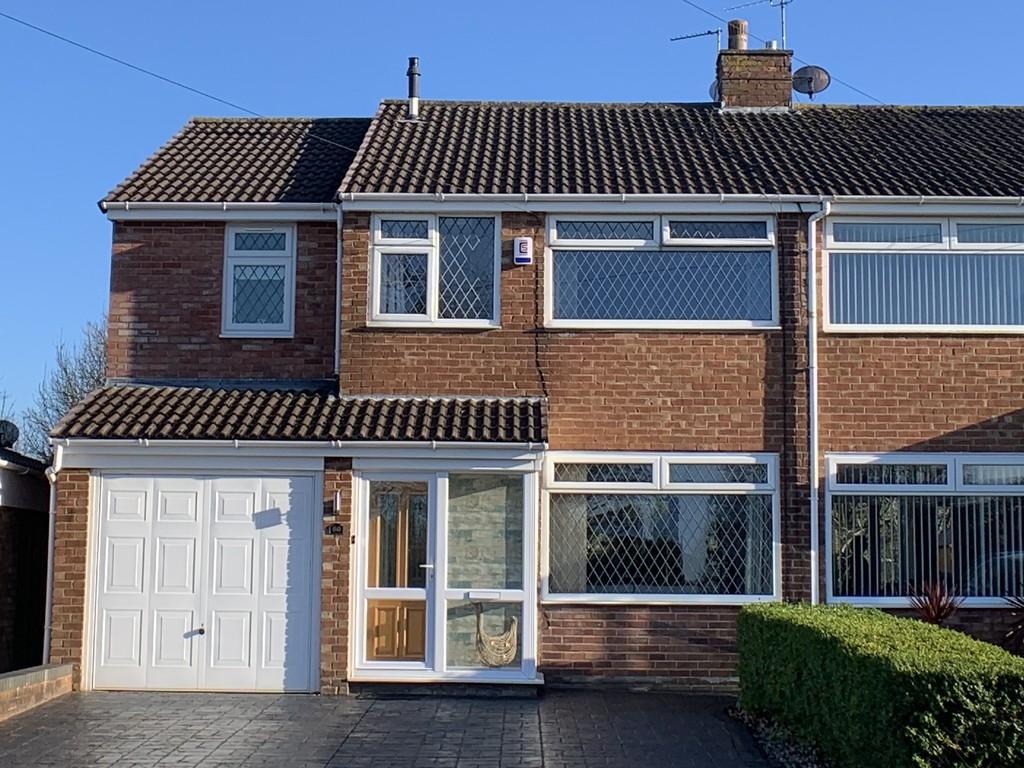 Delph Park Avenue, Aughton 3 bed semidetached house £275,000