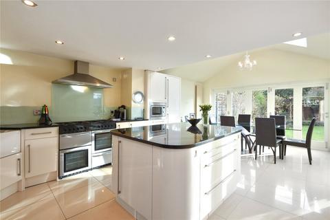 3 bedroom detached house to rent, Talbot Road, Rickmansworth, Hertfordshire, WD3
