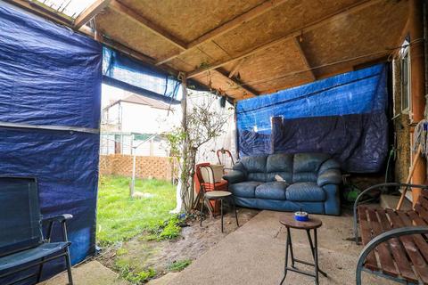 4 Turin Road, London, N9 8DG
