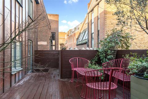 2 bedroom apartment to rent, Brownlow Mews, WC1N