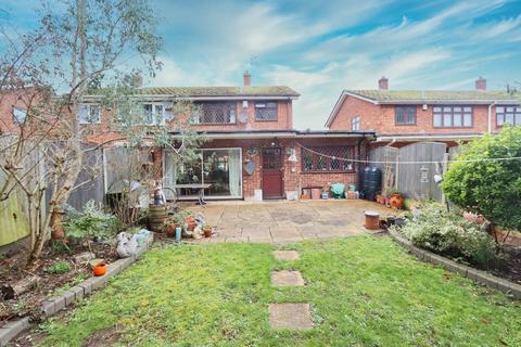 22 Cornell Way, Romford, RM5 2HN