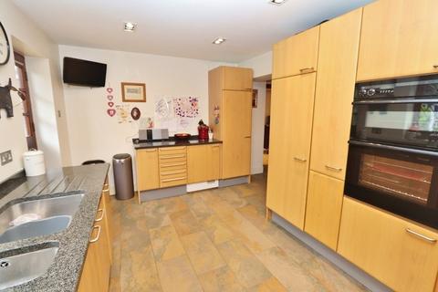 22 Cornell Way, Romford, RM5 2HN