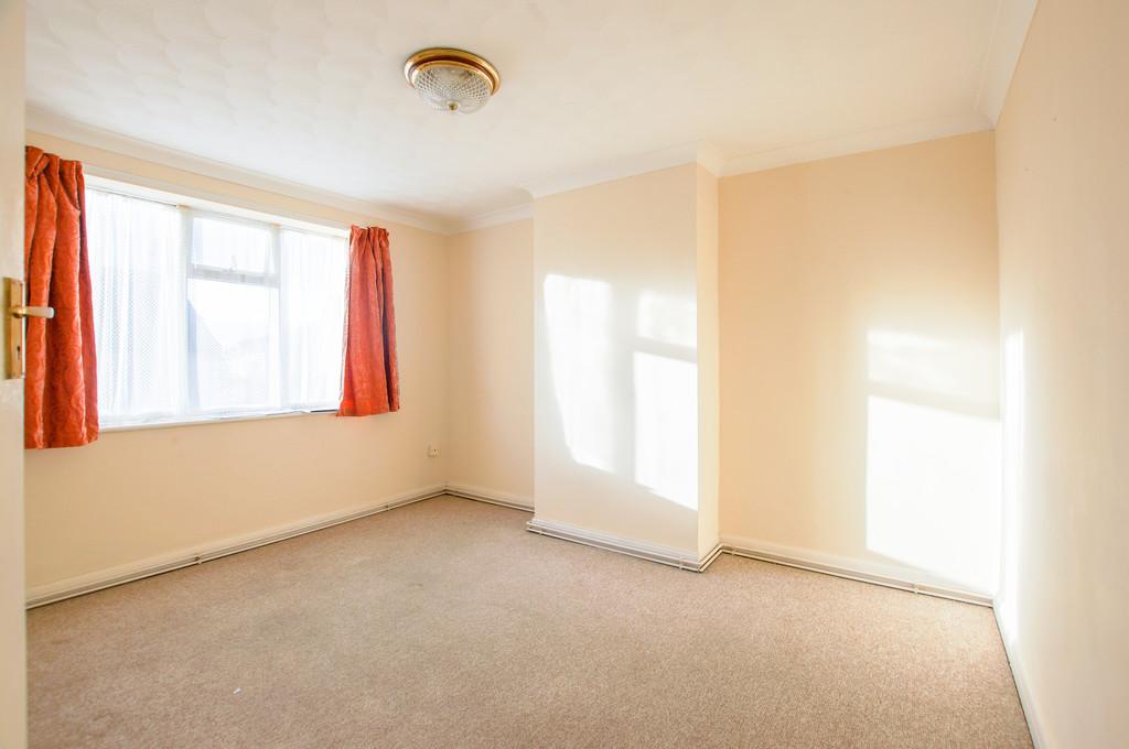 Whyke Lane, Chichester 1 bed flat £850 pcm (£196 pw)
