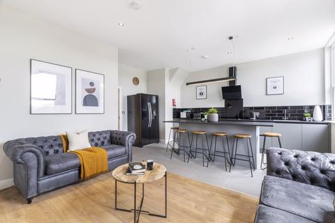 122 Burley Road, Leeds, LS3 1JP