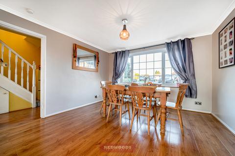 14 Follett Close, Old Windsor, Windsor, SL4 2NZ