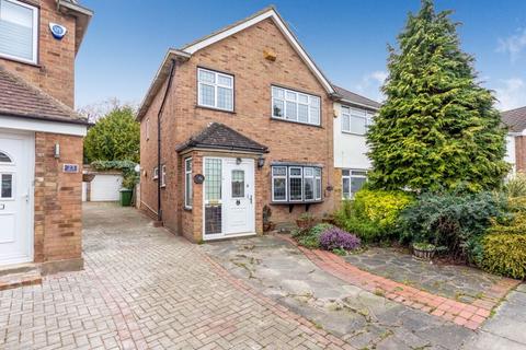 25 Langdon Shaw, Sidcup, DA14 6AX