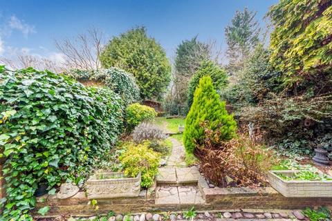 25 Langdon Shaw, Sidcup, DA14 6AX