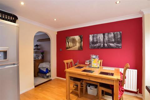 49 Highgrove Road, Chatham, ME5 7PW