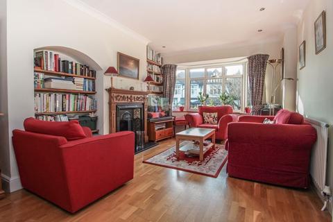 21 Common Road, Claygate, Esher, KT10 0HG