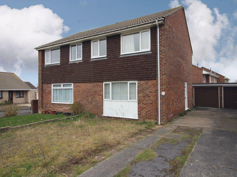 Dorchester Close, Nailsea 3 bed semidetached house £250,000