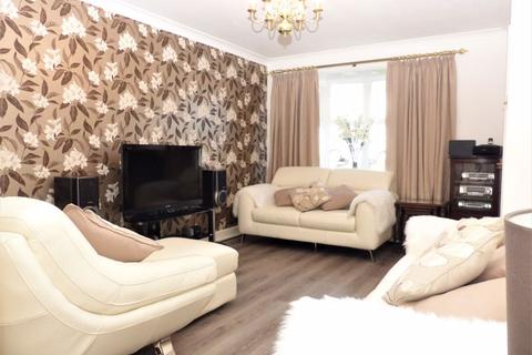 172 Cheswood Drive, Minworth, Sutton Coldfield, B76 1XY