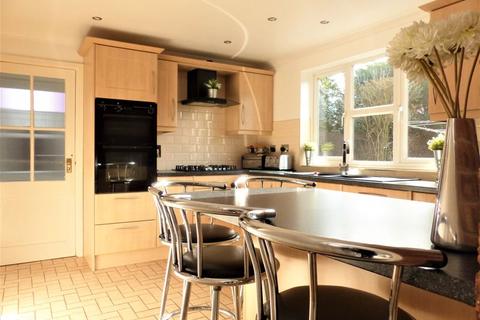172 Cheswood Drive, Minworth, Sutton Coldfield, B76 1XY