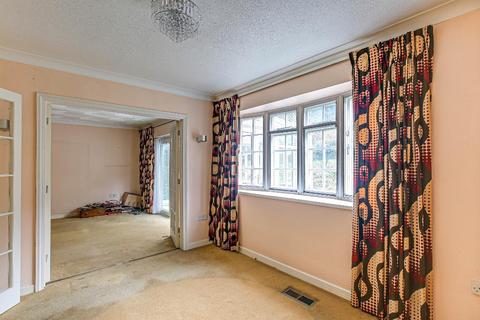 4 Uplands Road, Kenley, CR8 5EF