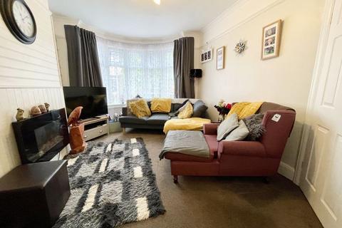 3 bedroom end of terrace house for sale, Clifton Road, Dunstable