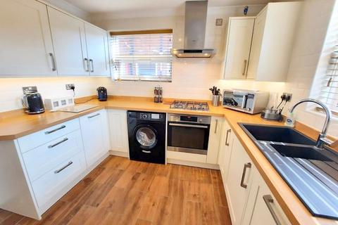 15 Cedar Way, Sunbury-on-thames, TW16 7BL