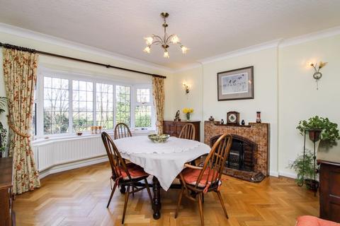 Moonwood Cheddleton Road, Leek, ST13 5QZ