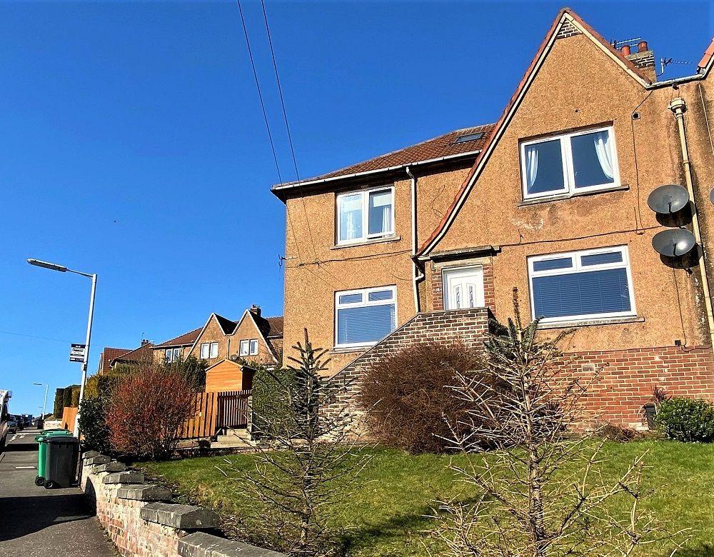 13 Colinswell Road, Burntisland 2 bed flat £595 pcm (£137 pw)