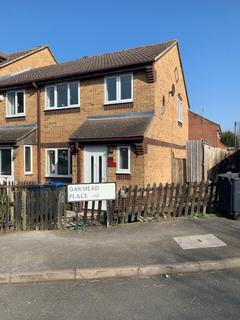 3 bedroom semi-detached house to rent, 2 Oakmead Place CR4