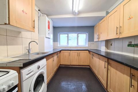 3 bedroom terraced house for sale, Fanshawe Avenue, Barking IG11