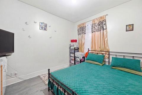 3 bedroom terraced house for sale, Fanshawe Avenue, Barking IG11