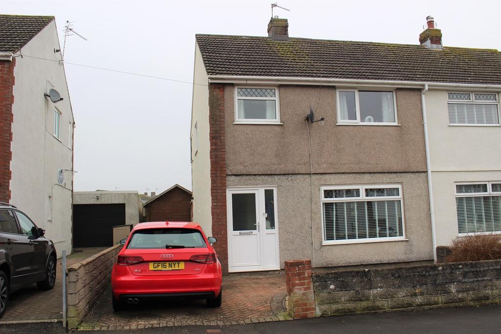 Four Acre, Llantwit Major, CF61 3 bed semidetached house £235,000