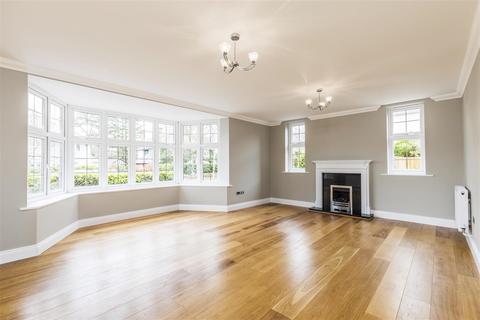 Flat 1, 11 Alyth Road, Talbot Woods, Bournemouth, BH3 7DF