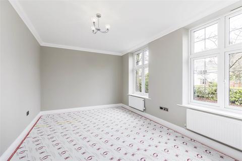 Flat 1, 11 Alyth Road, Talbot Woods, Bournemouth, BH3 7DF