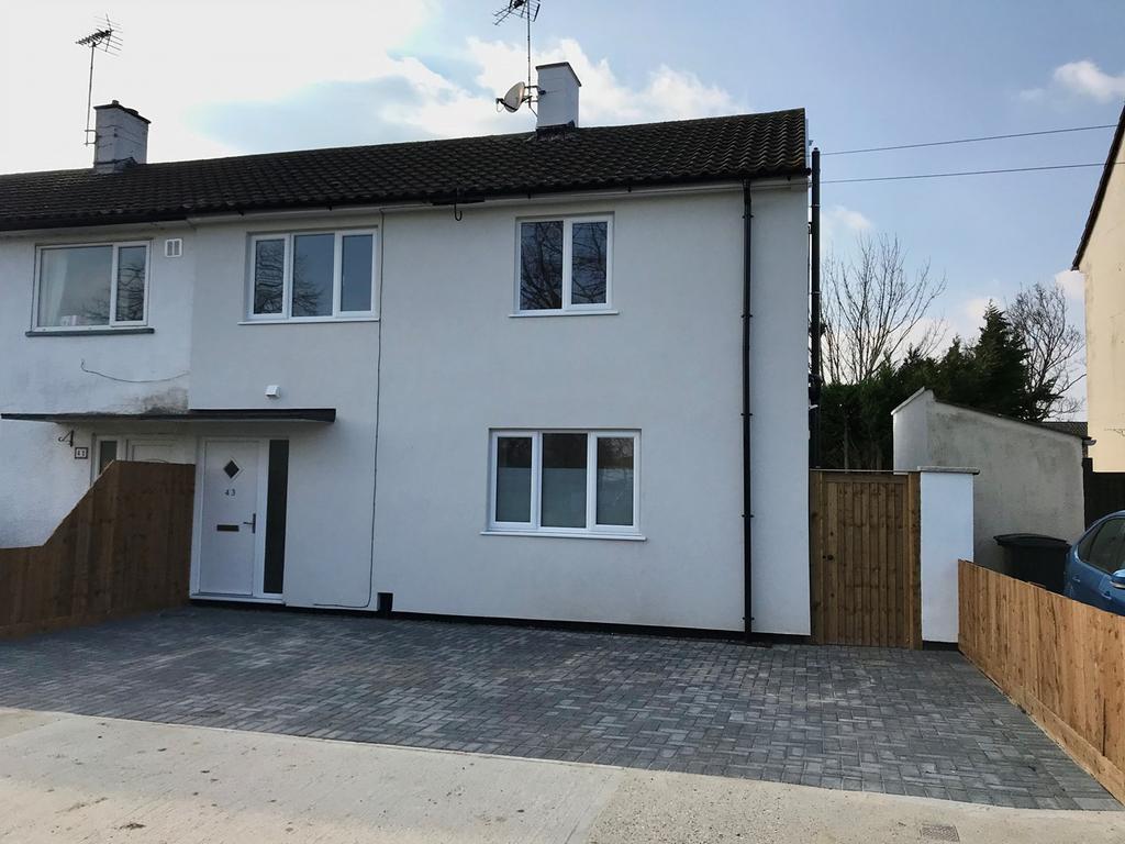 Milburn Crescent, Chelmsford, CM1 3 bed semidetached house £399,995