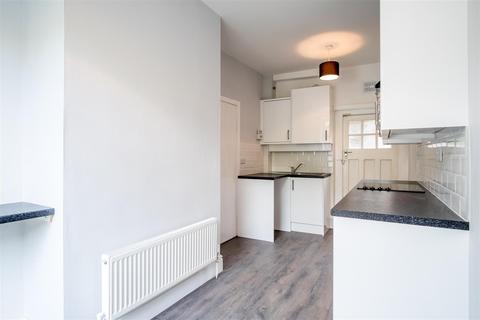 14 Halifax Road, Brighouse, HD6 2AG
