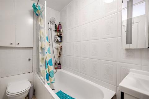30 Bloomsbury Close, London, W5 3SE