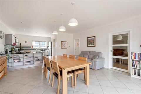 16 Cammo Road, Edinburgh, EH4 8ED