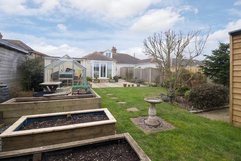 36 Alexandra Road, Capel Le Ferne, Folkestone, CT18 7LP
