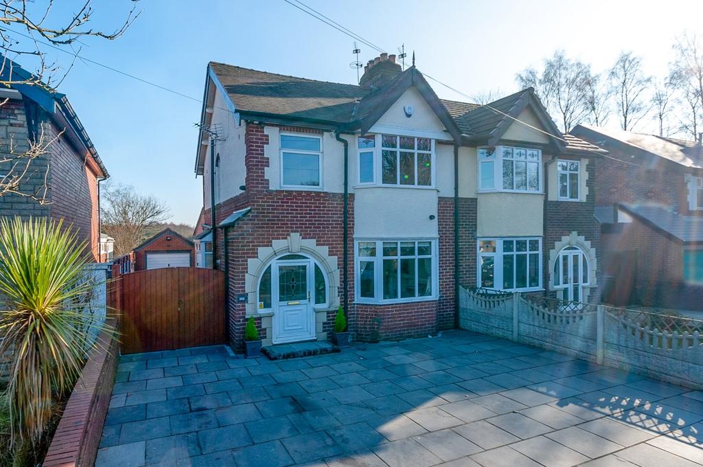 Southworth Road, NewtonleWillows, WA12 3 bed semidetached house £280,000