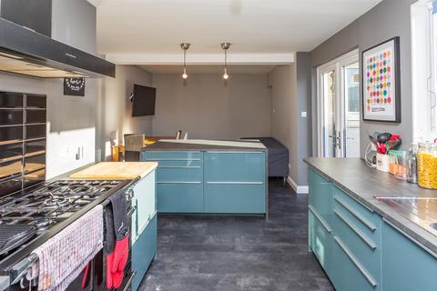 83 Abbey Road, Scone, Perth, PH2 6JS