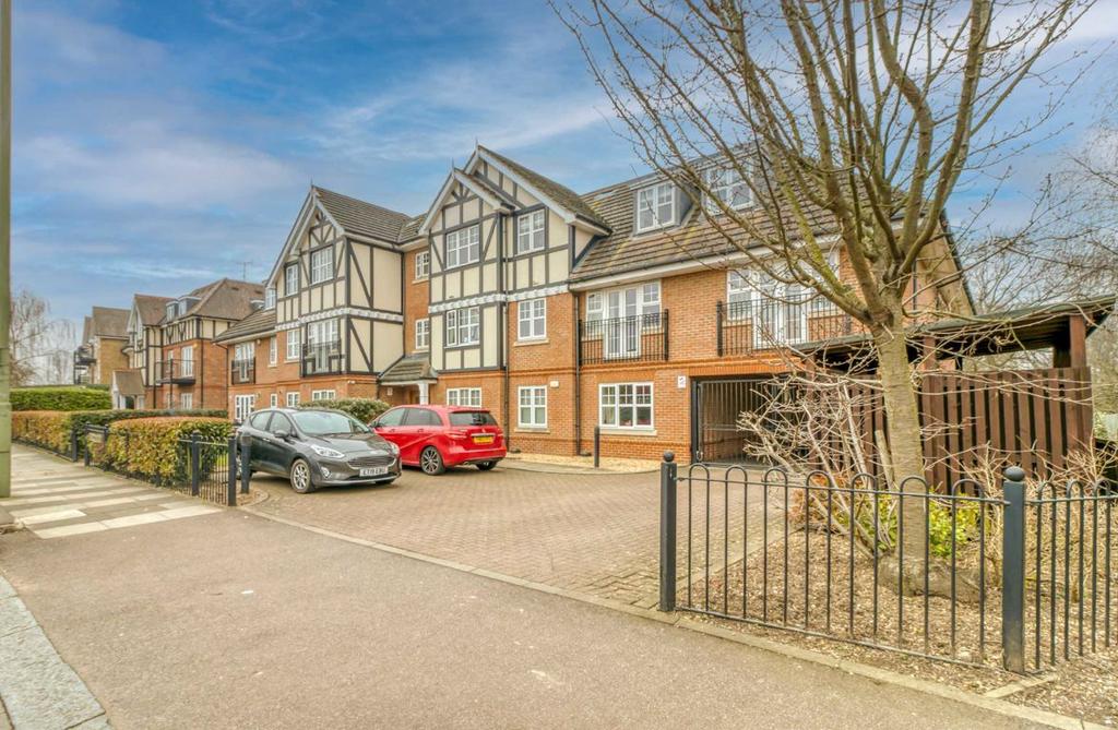 Holders Hill Road, Mill Hill, London, NW7 2 bed flat £550,000